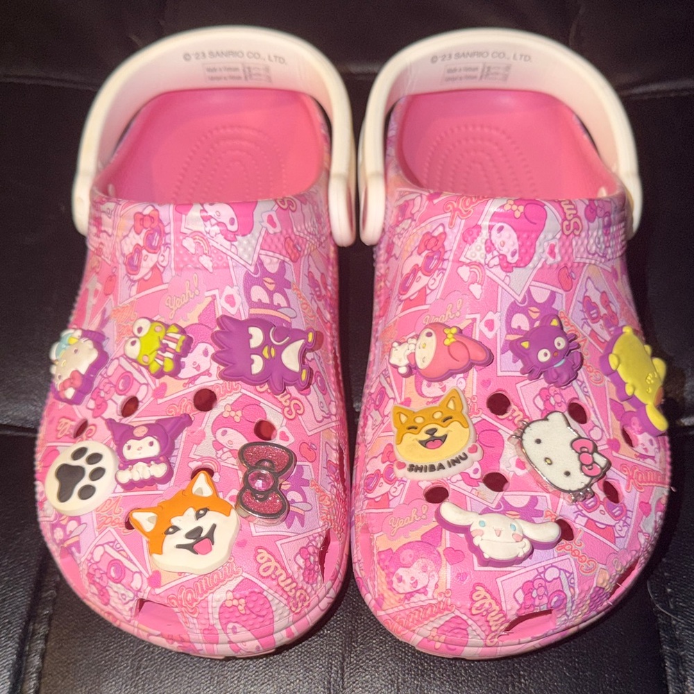 Hello Kitty Sanrio crocs with Charms size W8